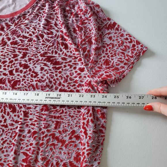 We The Free Shirt Womens Medium Red White Velvet Burnout Short Sleeve Oversized - Picture 6 of 10